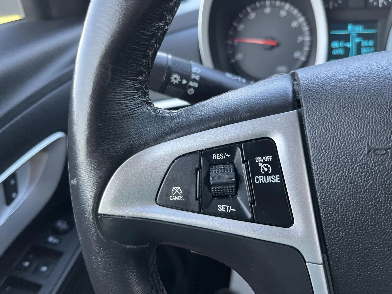 Used 2016 Silver Ice Metallic Chevrolet LT image 20
