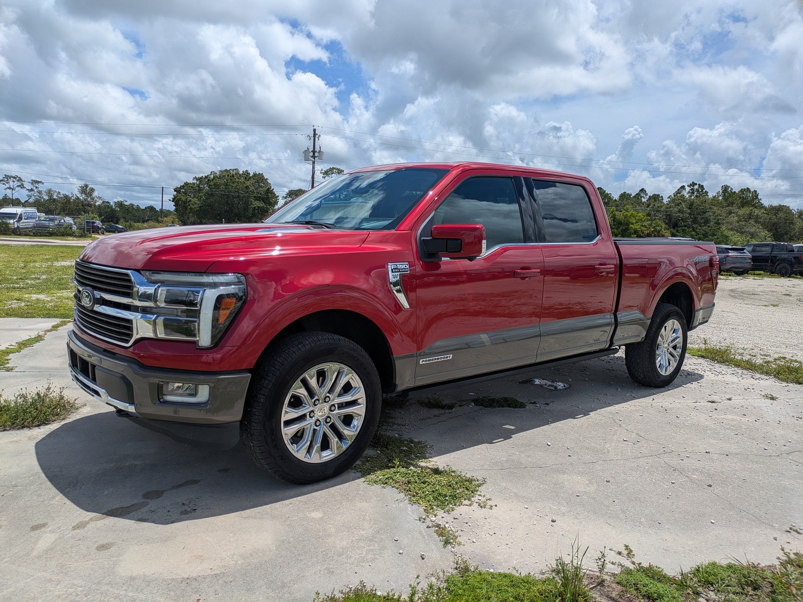 Used 2025  Ford King Ranch image 8
