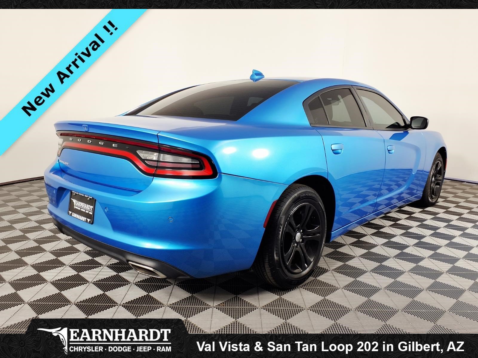 Certified Used 2023 B5 Blue Pearlcoat Dodge SXT image 4