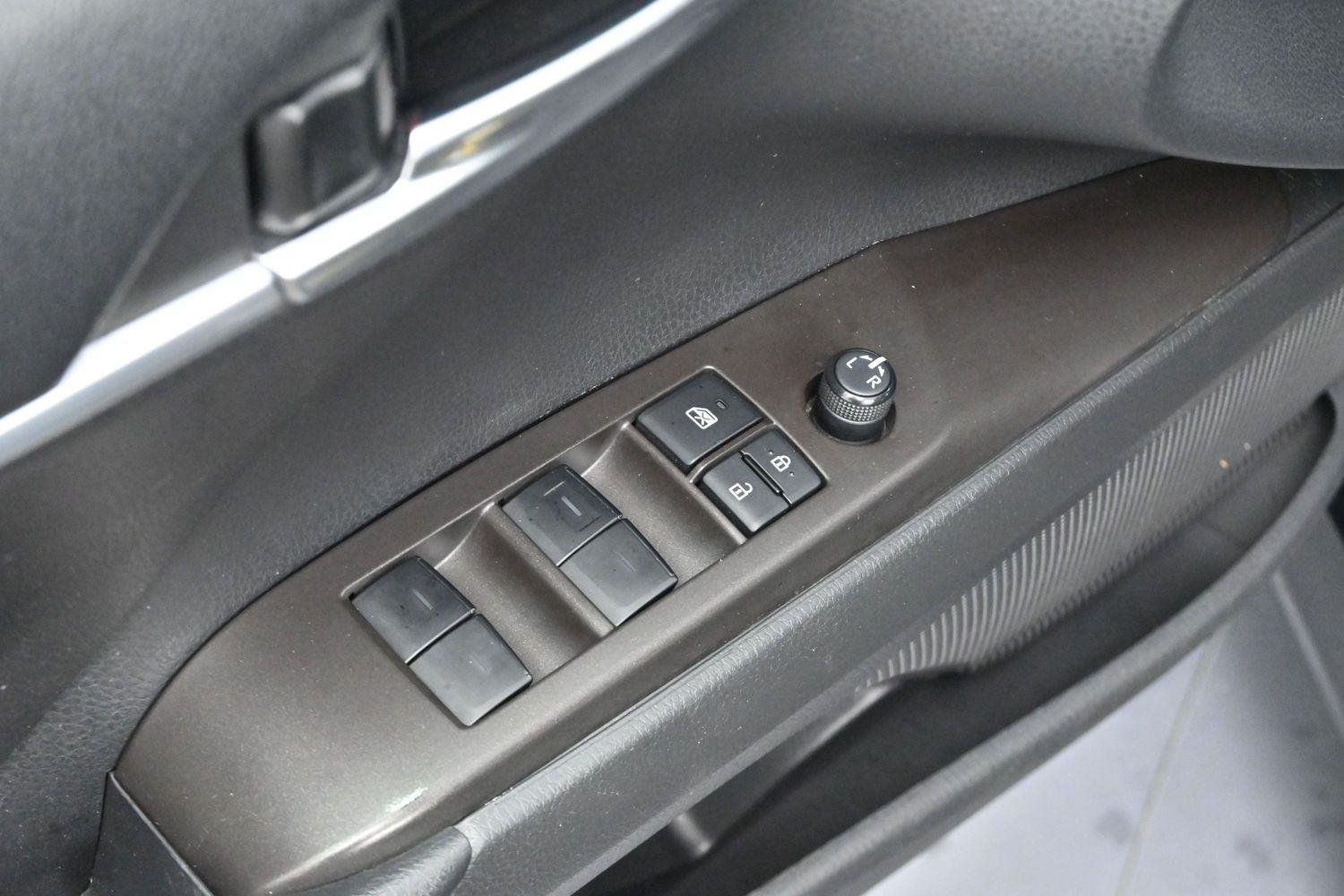 Used 2022 Midnight Black Metallic Toyota LE image 10