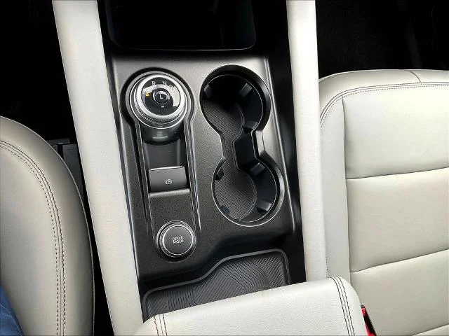 New 2026 Star White Metallic Tri-Coat Ford Active image 65