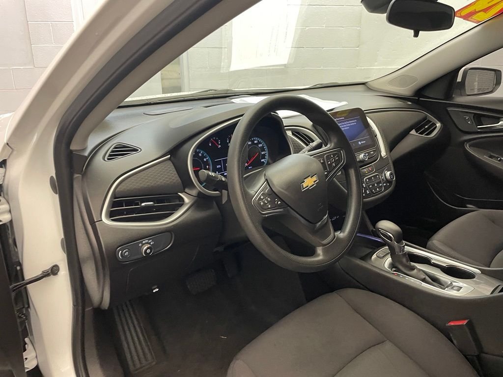 Used 2024 White Chevrolet LT 1LT image 21