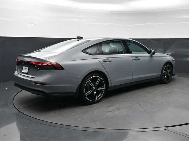 Certified Used 2026 Urban Gray Pearl Honda SE image 41
