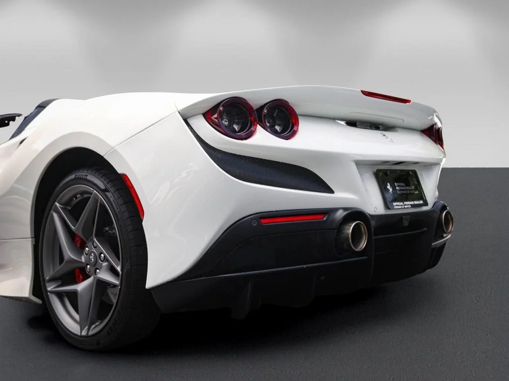Used 2021 Bianco Avus Ferrari Base image 17