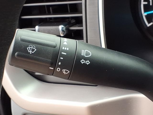 Used 2022 Blue Ford XLT image 29