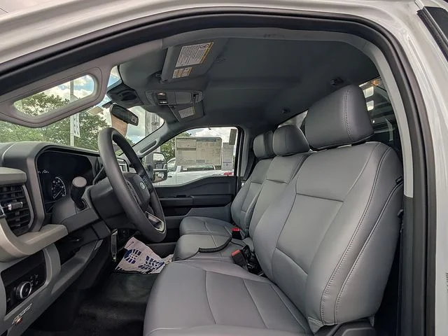 New 2026 Oxford White Ford F-350® XL image 22