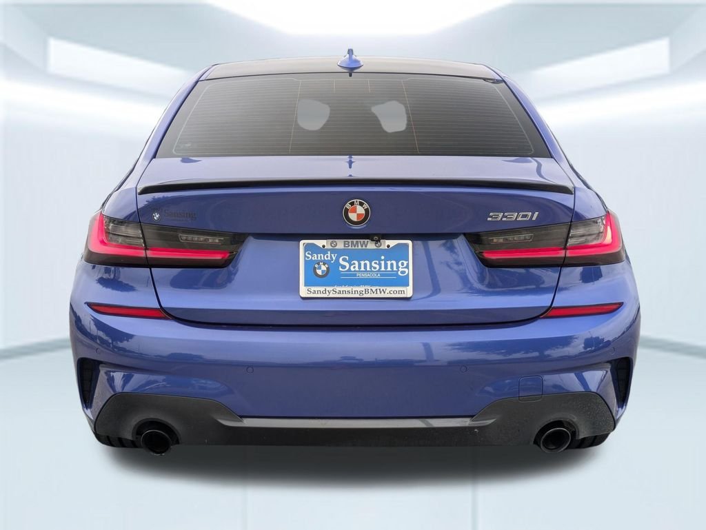 Used 2022 Blue BMW 330i image 4