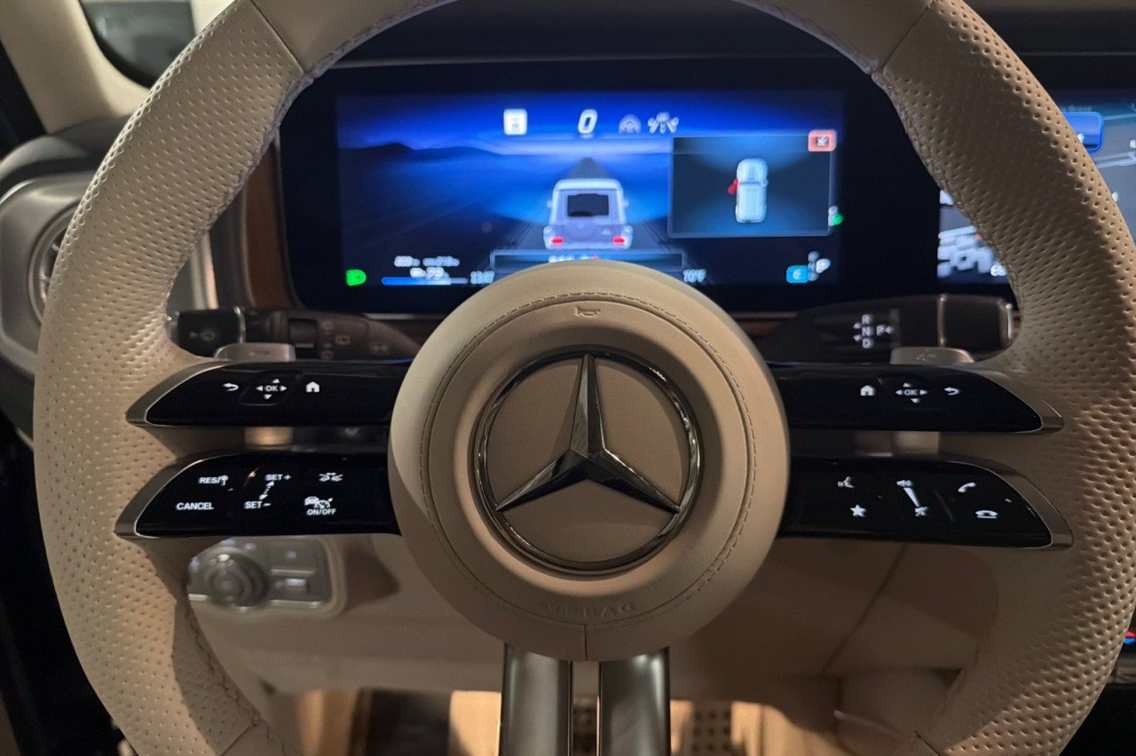 New 2026 Indium Grey Metallic Mercedes-Benz G 580e SUV image 23