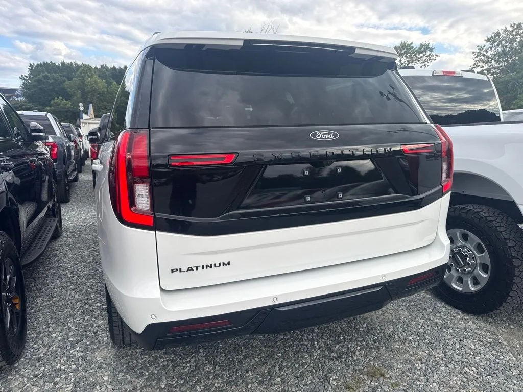 Used 2025 White Ford Platinum image 6