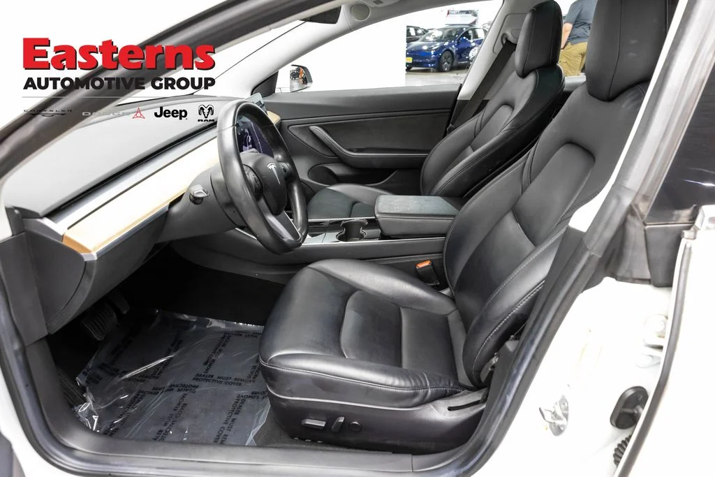 Used 2018 White Tesla Long Range image 13