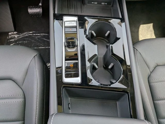 New 2026 Black Volkswagen 2.0T SEL image 23