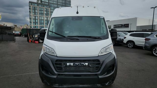 Used 2025 White Ram Base image 3