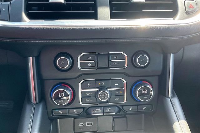 Used 2022 Gray Chevrolet Z71 image 32