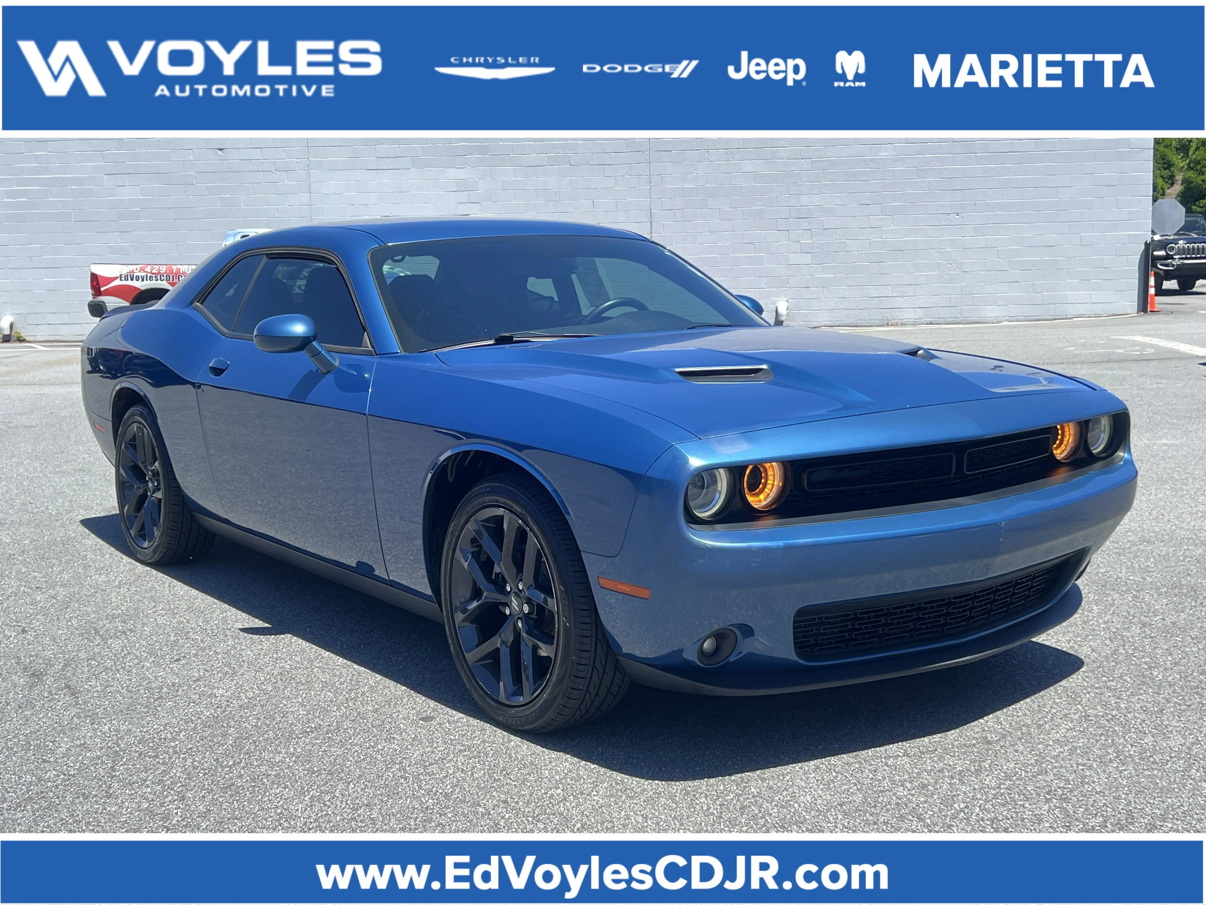 2021 Dodge Challenger SXT Auto's photo