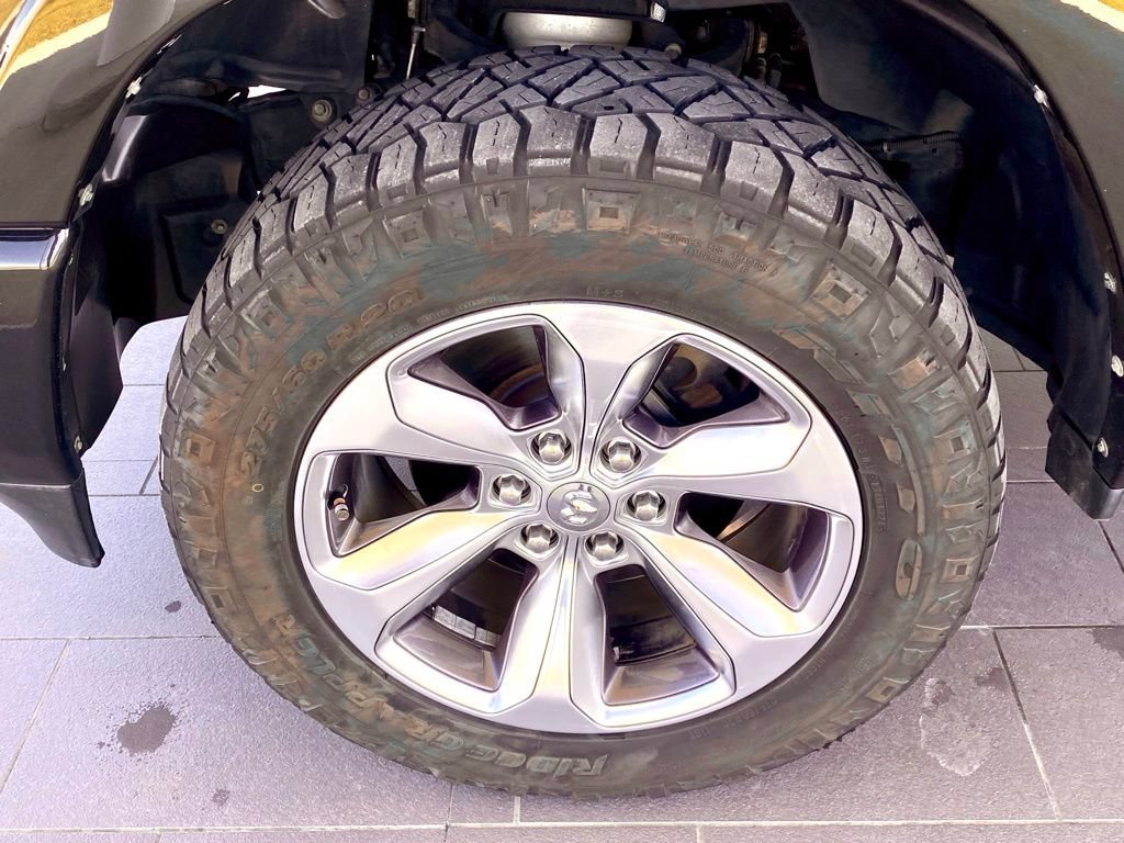 Used 2019 Diamond Black Crystal Pearlcoat Ram Limited image 10