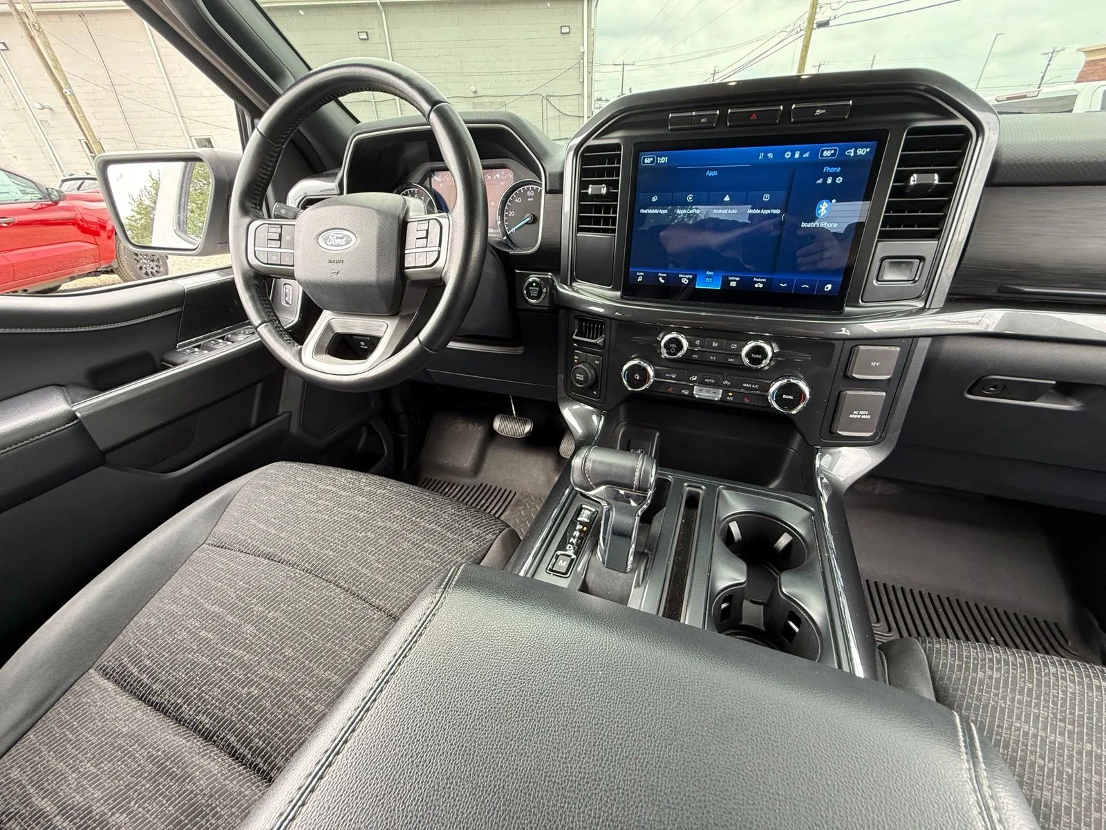 Used 2022 White Ford XLT image 21