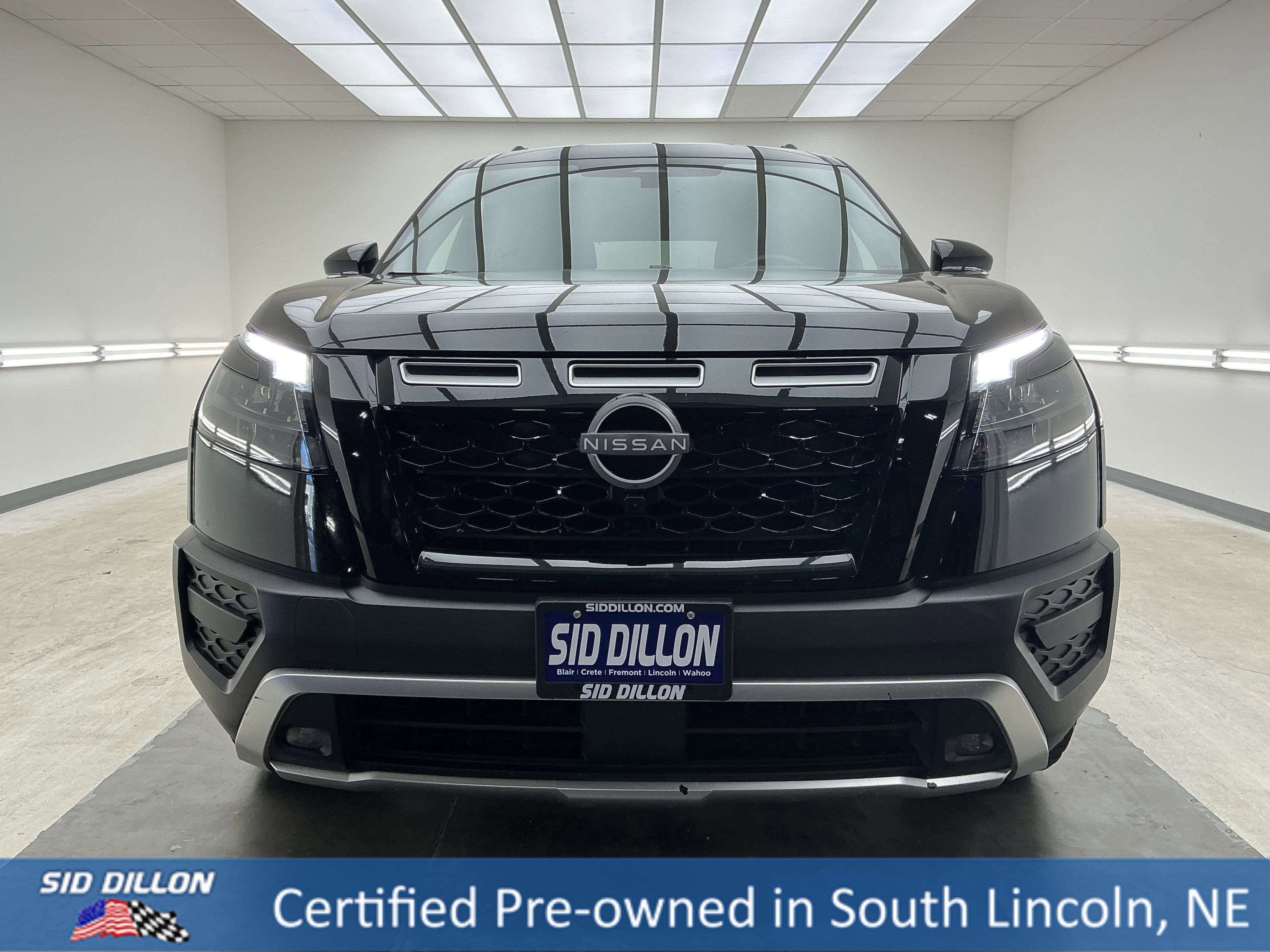 Used 2024 Super Black Nissan Rock Creek image 2