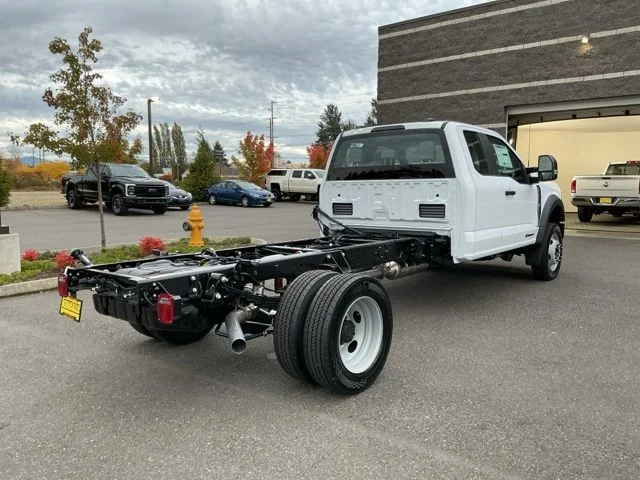 New 2026 Oxford White Ford XL image 4