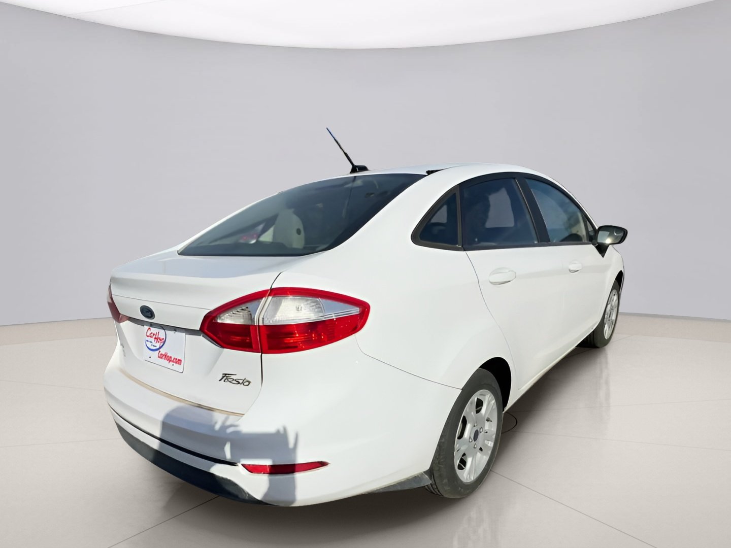2016 Ford Fiesta SE - Photo 6