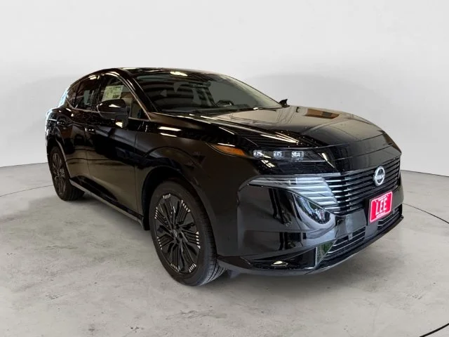 New 2026 Black Nissan Platinum image 7
