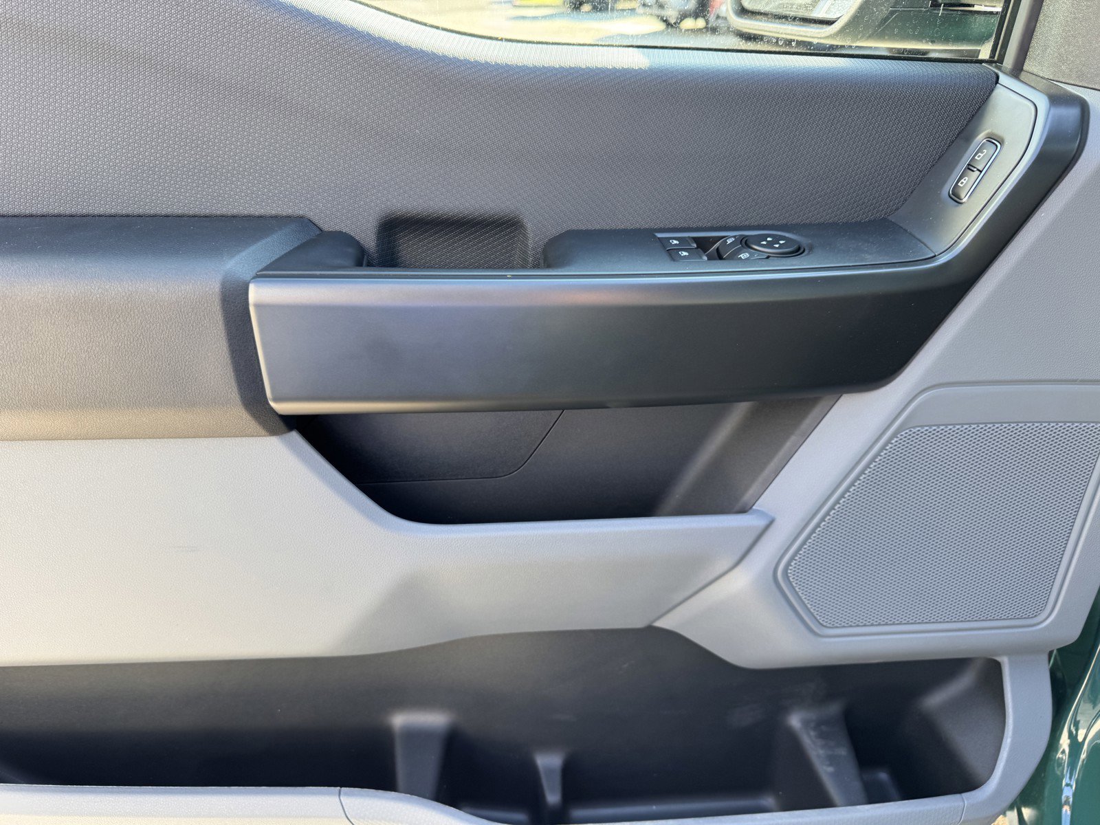New 2026 Agate Black Metallic Ford XL image 14