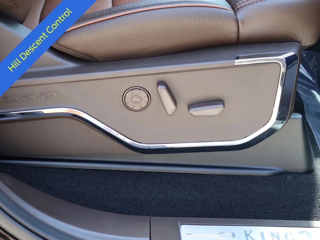 New 2026 Agate Black Metallic Ford F-350® King Ranch® image 10