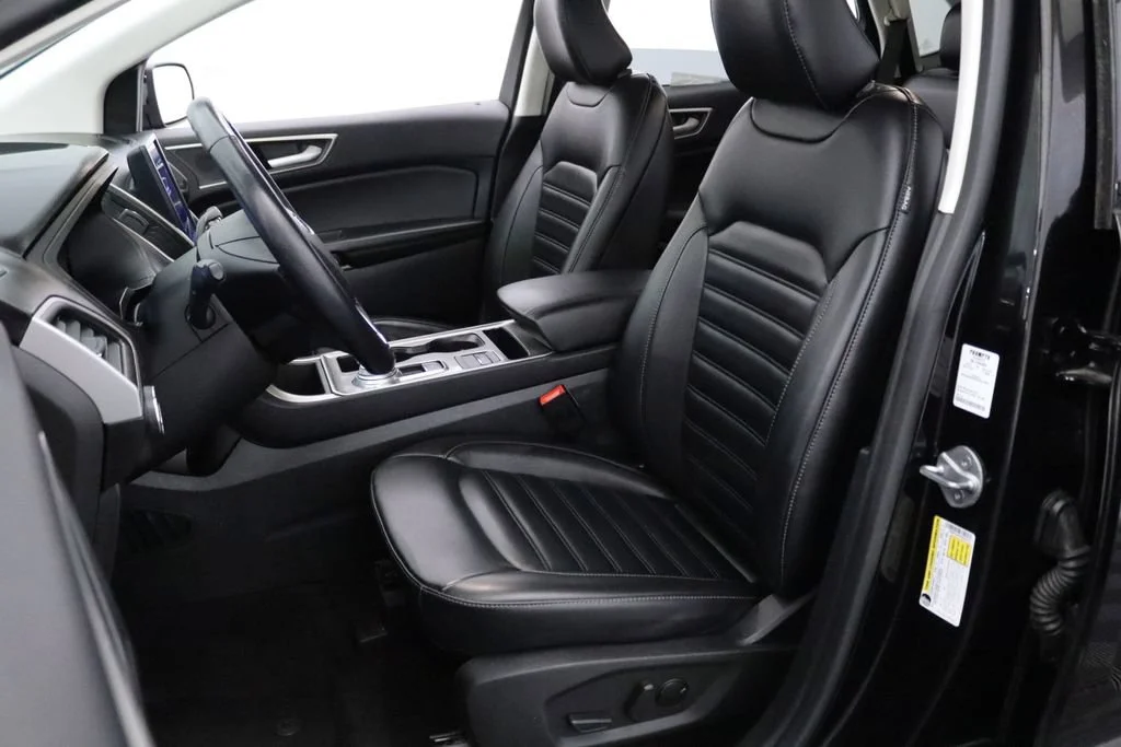 Used 2023 Black Ford SEL image 10