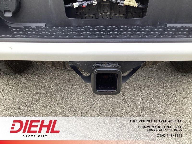 Used 2024 White GMC AT4X image 12