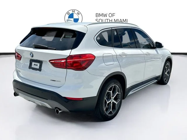 Used 2019 White BMW sDrive28i image 7