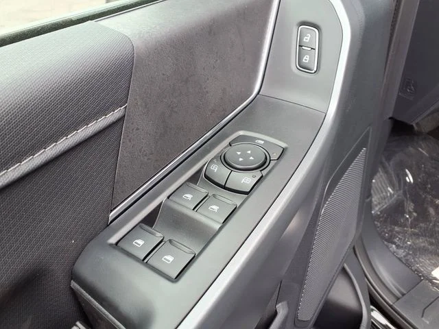 New 2026 Agate Black Metallic Ford XLT image 10