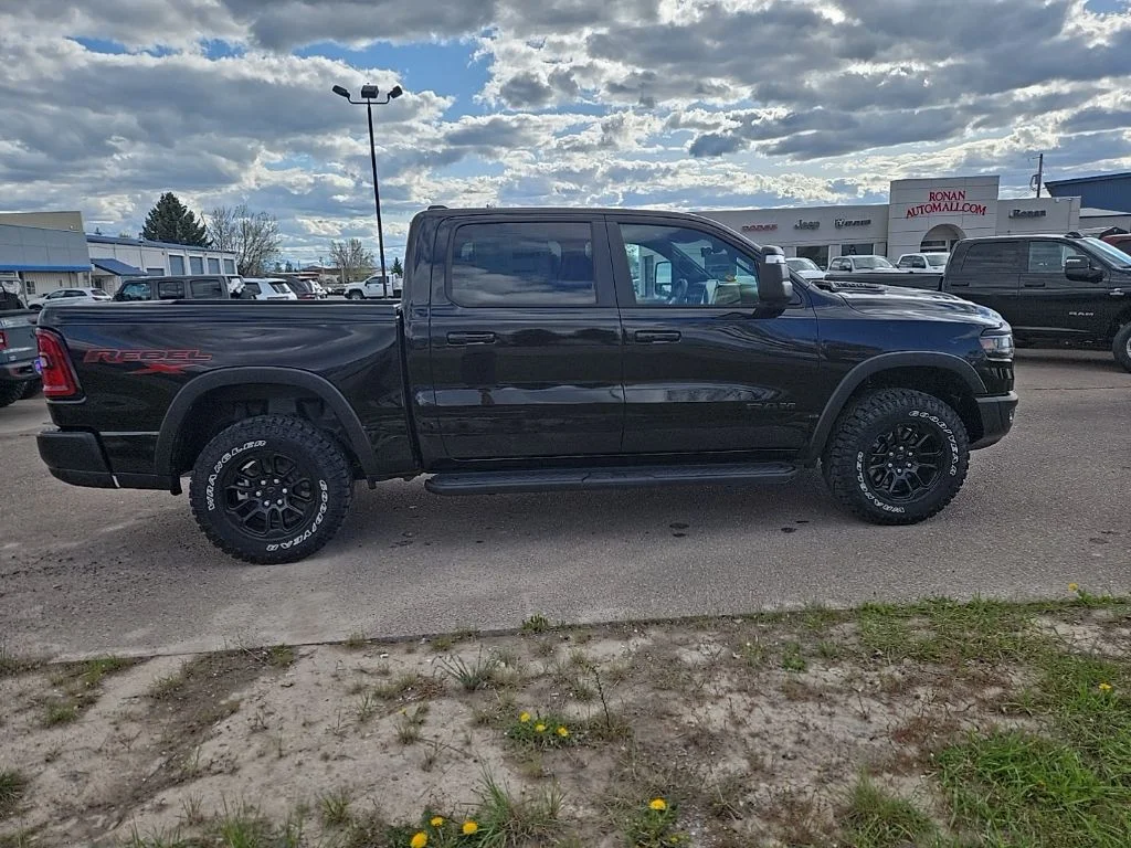 2025 RAM 1500 Rebel - Photo 8