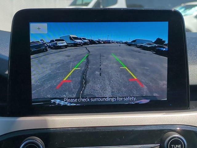 Used 2021 White Ford SE image 17