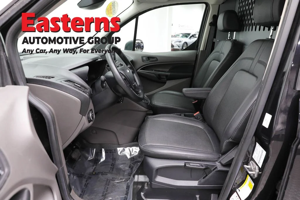 Used 2022 Black Ford XL image 13
