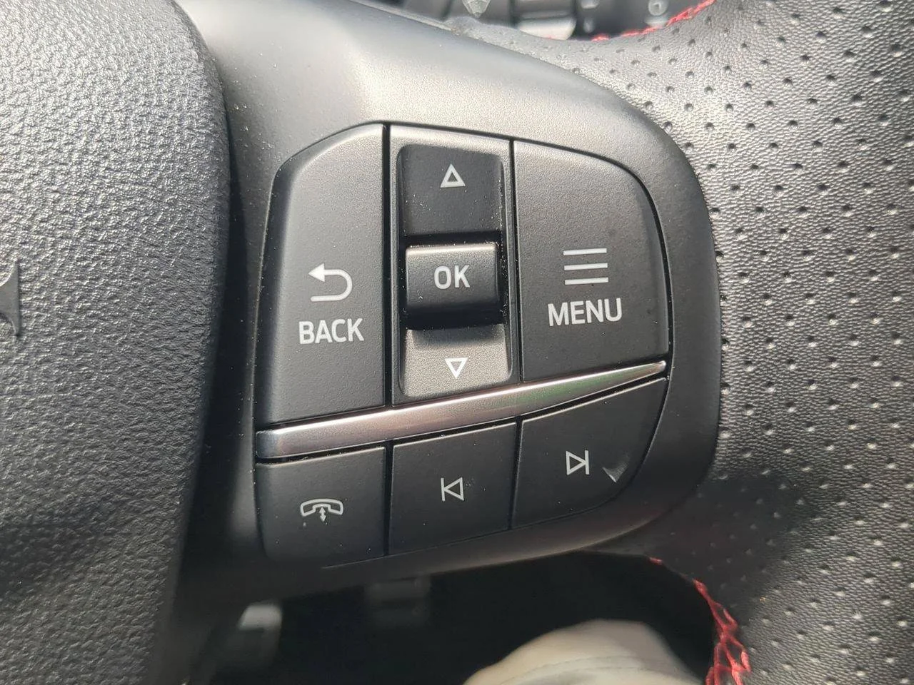 Used 2023 Blue Metallic Ford ST-Line Select image 22