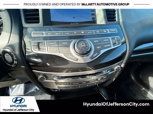 Used 2019 Red INFINITI LUXE image 27