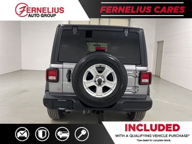 Used 2018 Silver Jeep Unlimited Sport S image 6