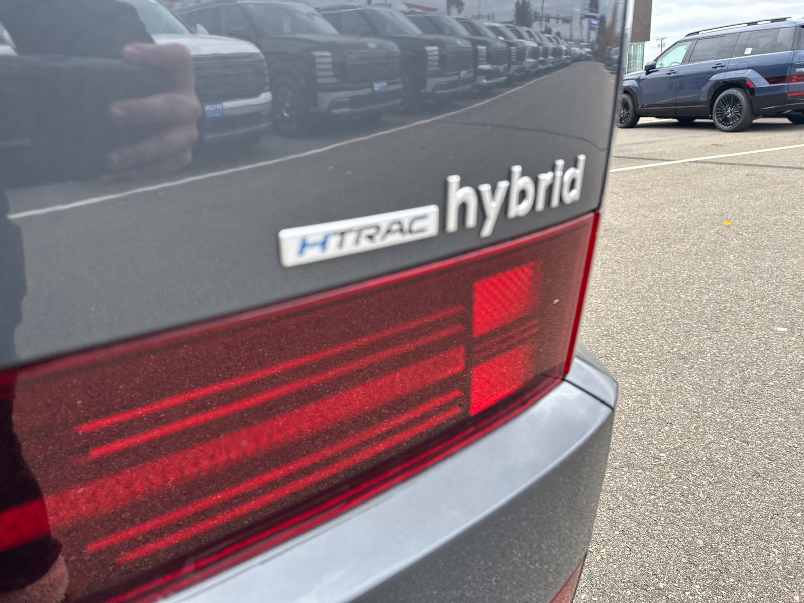 New 2027 Gray Hyundai SEL image 6