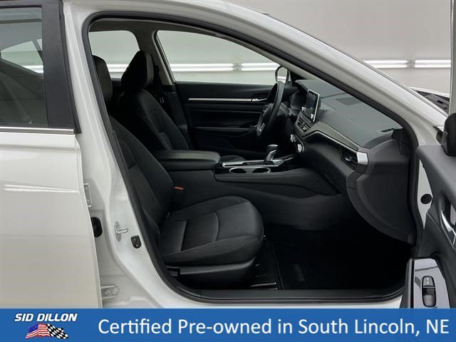 Used 2023 Pearl White Tricoat Nissan 2.5 SV image 25