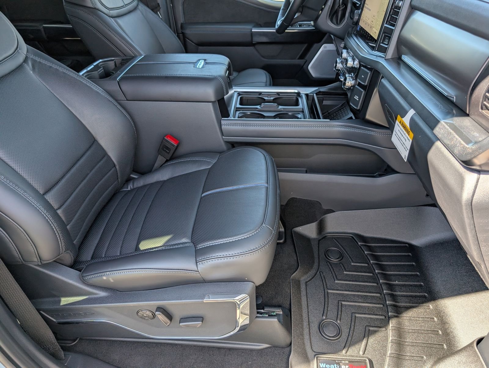2026 Ford F-350 Super Duty Platinum - Photo 30
