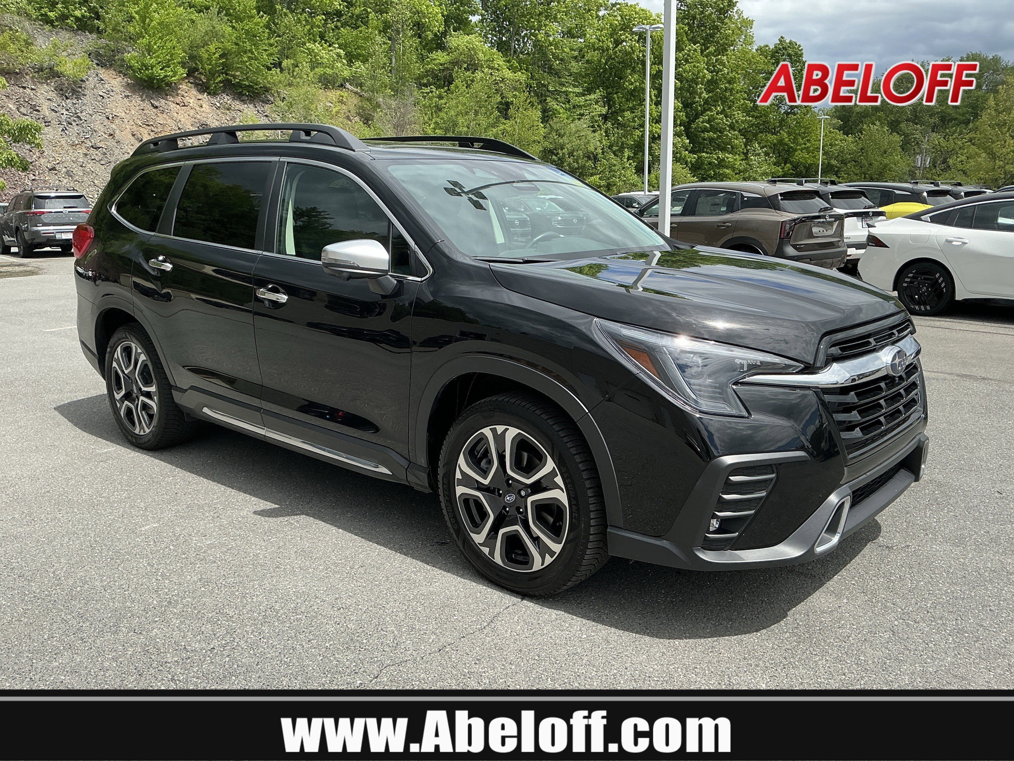 2023 Subaru Ascent Touring's photo
