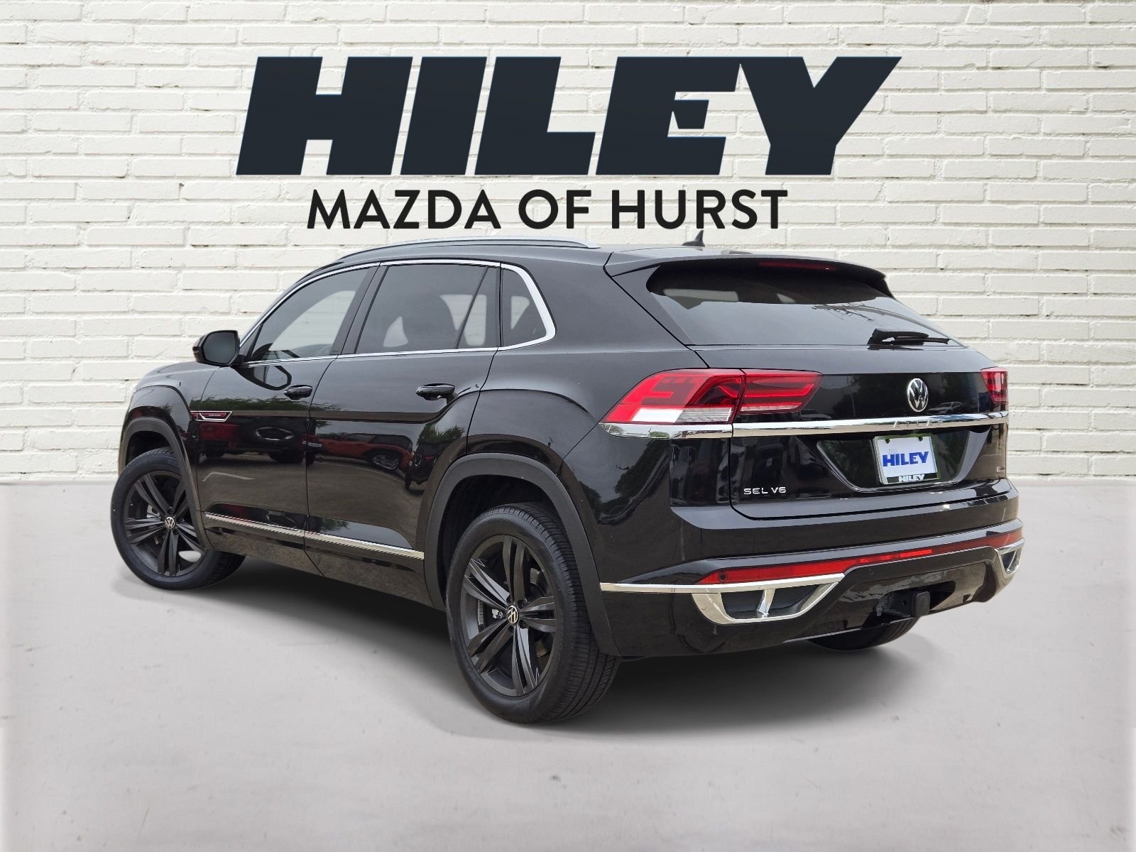 View vehicle photo 4