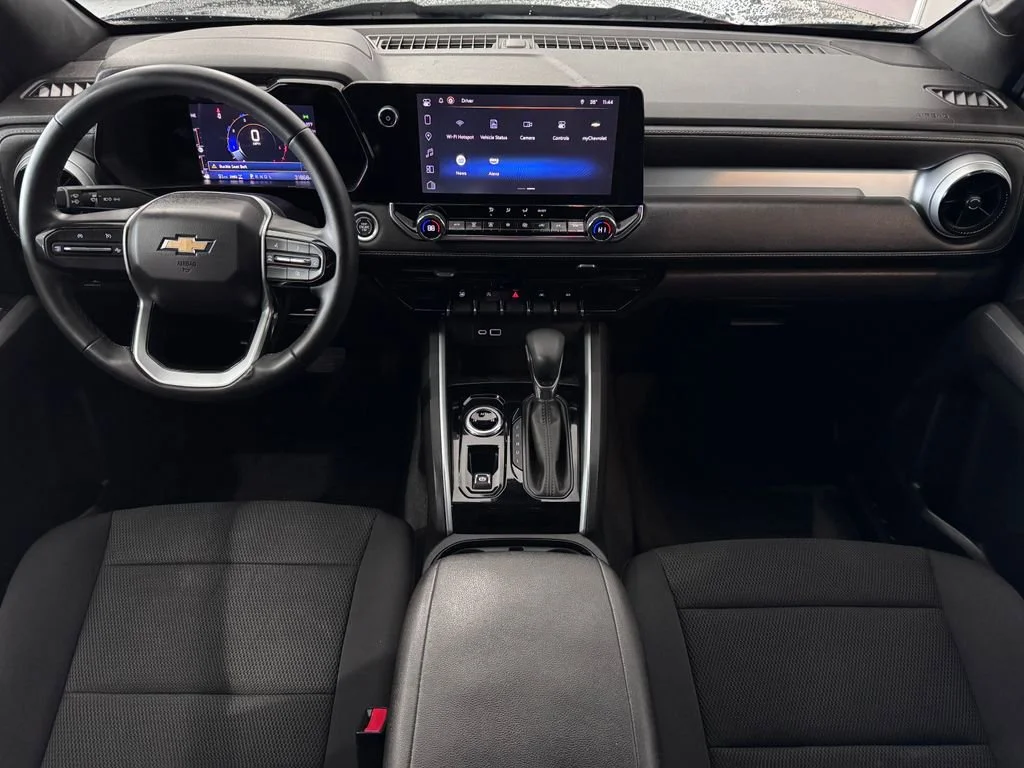 2023 Chevrolet Colorado LT - Photo 13