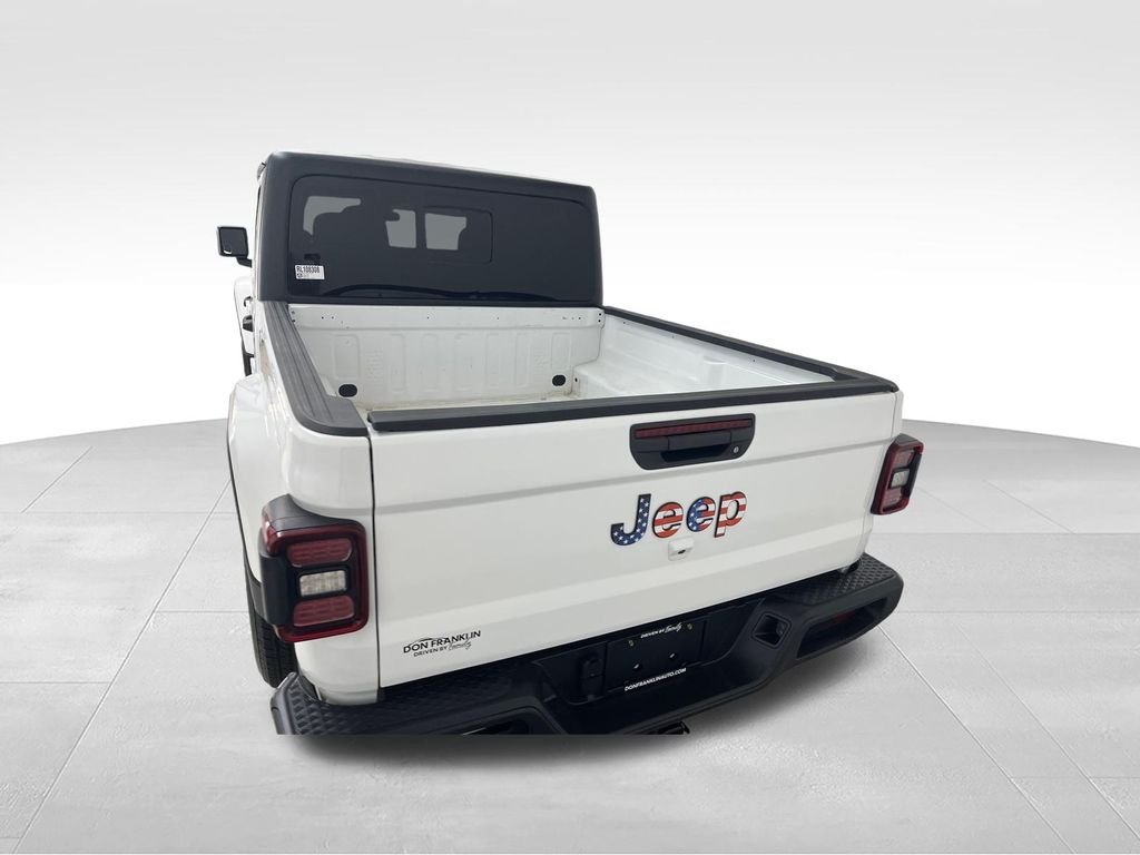 Used 2024 White Jeep Willys image 4