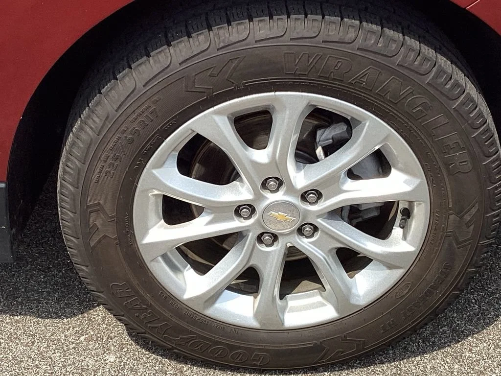 Used 2019 CAJUN RED TINTCOAT Chevrolet LT image 18