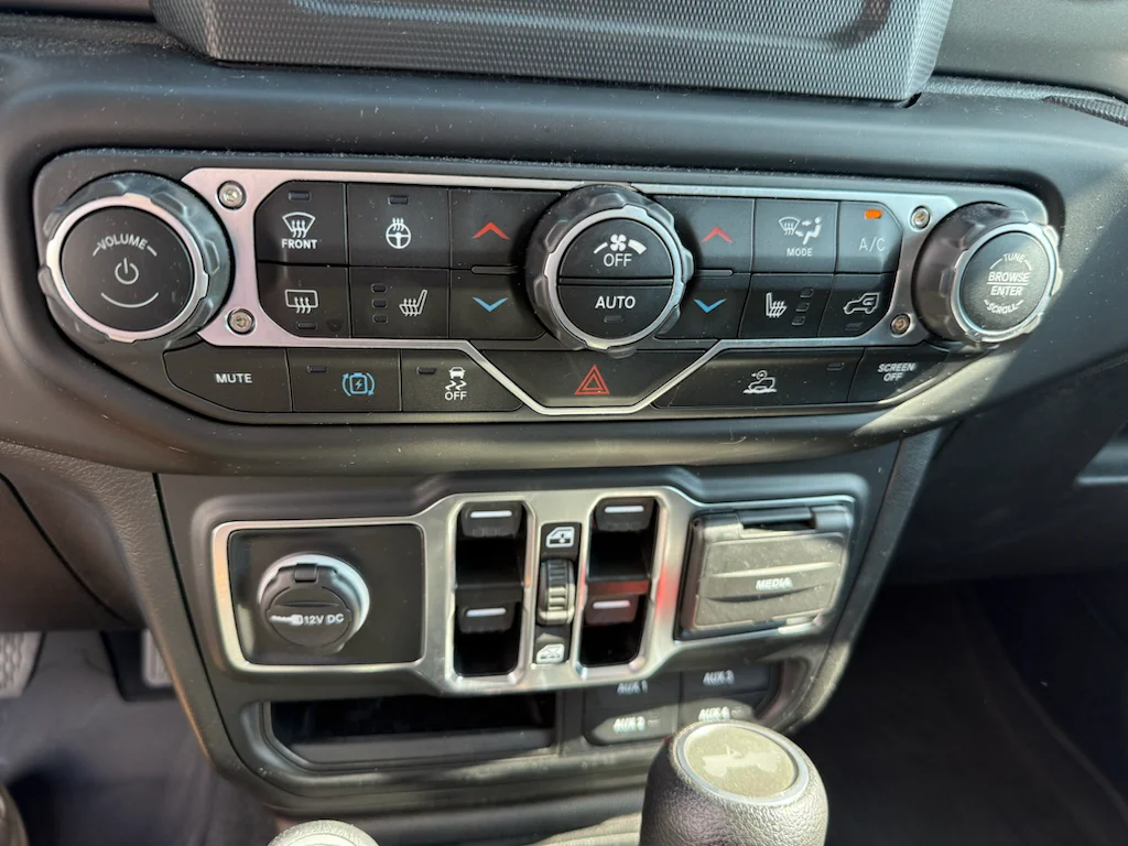 2023 Jeep Wrangler 4xe Willys 4XE - Photo 20