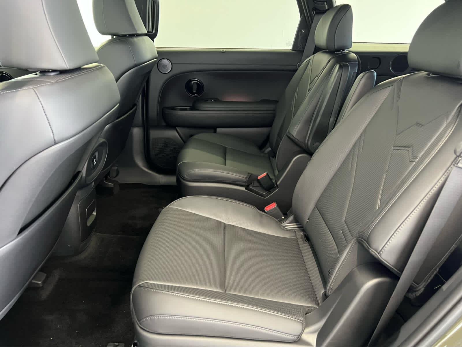 New 2026 Creamy White Pearl Hyundai XRT Pro image 29