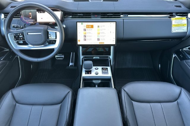 New 2027 Santorini Black Land Rover SE image 12