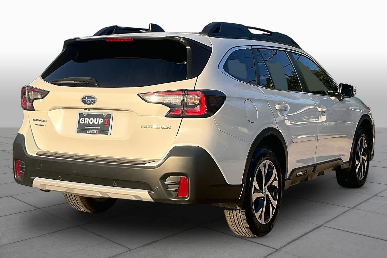 Used 2021 Crystal White Pearl Subaru Limited image 13