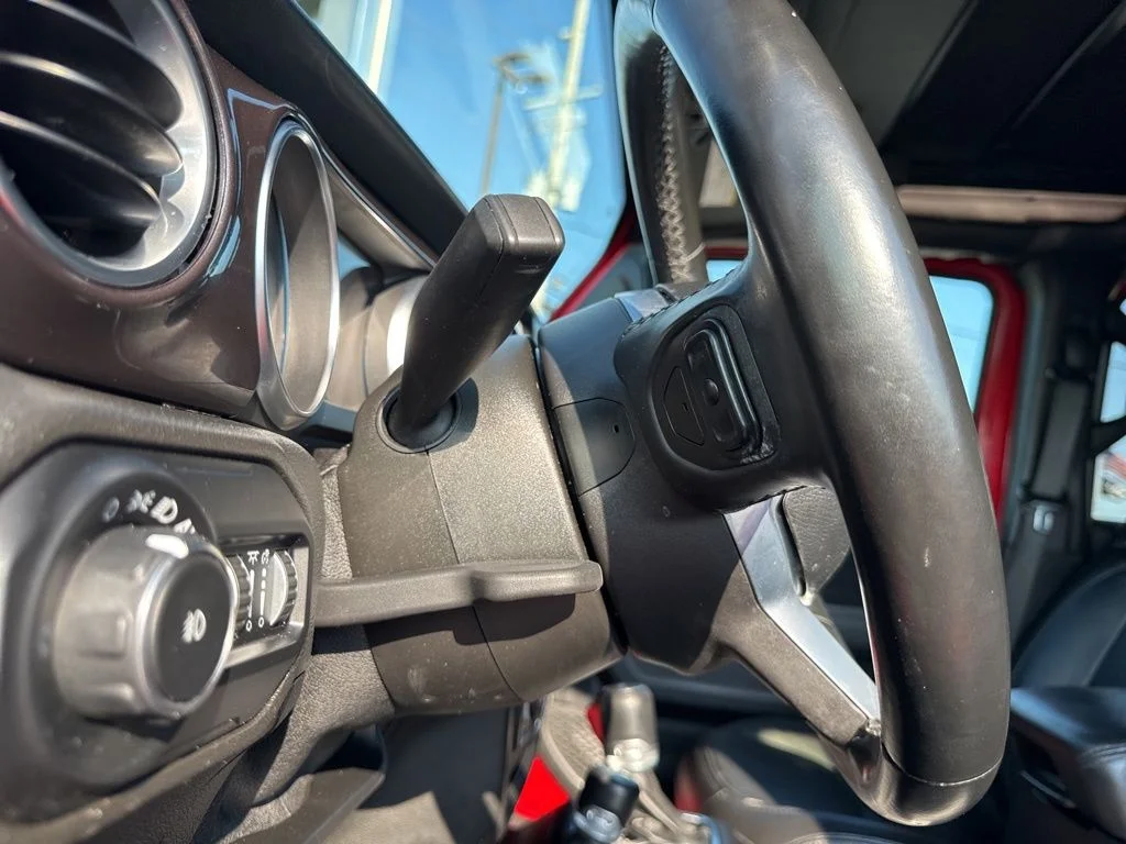 Used 2021 Red Jeep Unlimited Sahara Altitude image 45