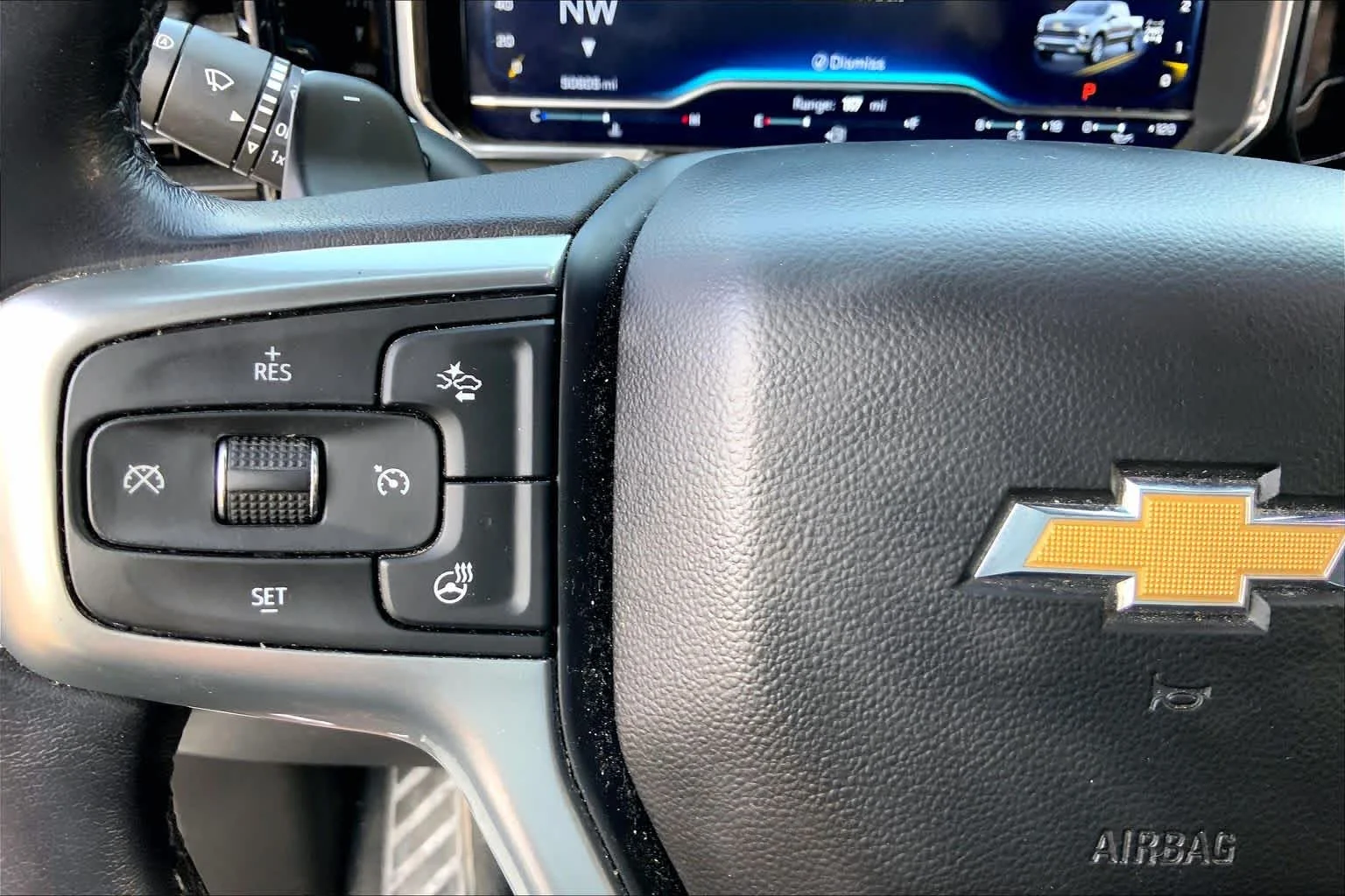 Used 2022 Summit White Chevrolet LTZ image 24